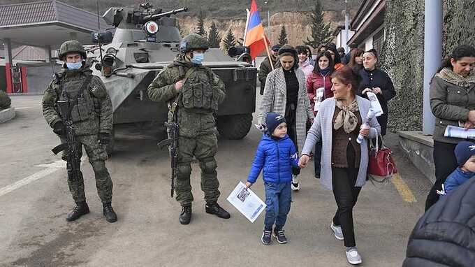 Кремль ответил на вопрос о продлении мандата российских миротворцев в Карабахе