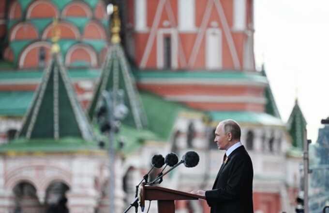 Президент выступил с речью на Красной площади