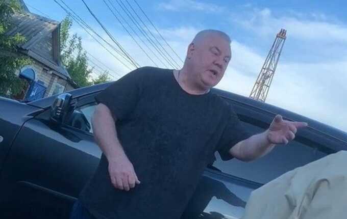 Депутат КПРФ Говорков устроил скандал на встрече с дачниками в Самаре