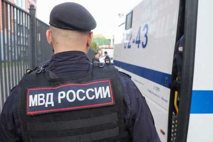 В Москве девушки пожаловались на массовые домогательства и бездействие полиции