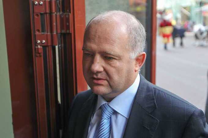 Fraud and offshore schemes: how a Gazprombank top manager used criminal networks for personal gain