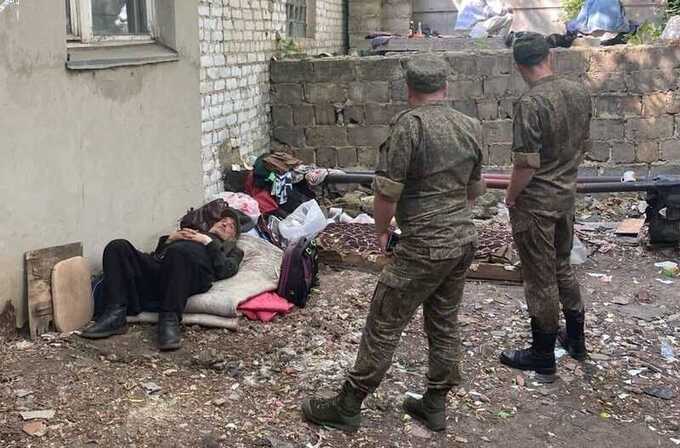 Военные Саранска используют алкоголь и запугивания для вербовки на войну