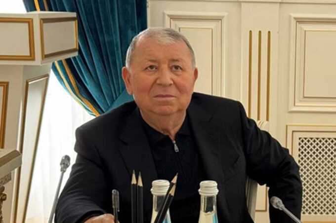 Магомедов уходит с поста госсекретаря на фоне обвинений и давления федеральных властей