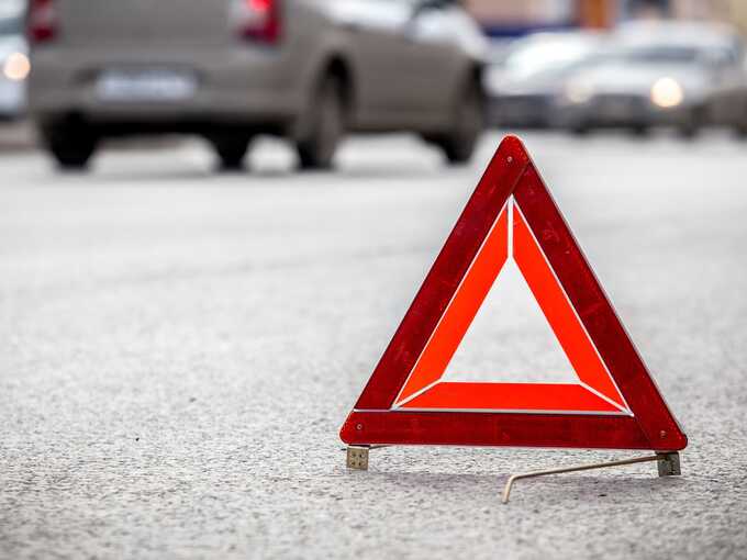 На Бережковской набережной в Москве автомобиль сбил группу пешеходов