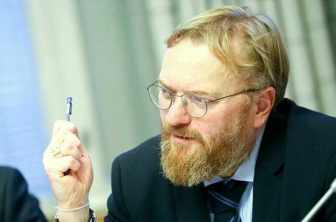 Депутат Милонов требует ввести «налог на зло» на спиртное, сигареты и ставки