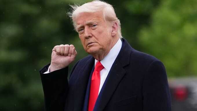 Трамп пригрозил быстро расправиться с БРИКС