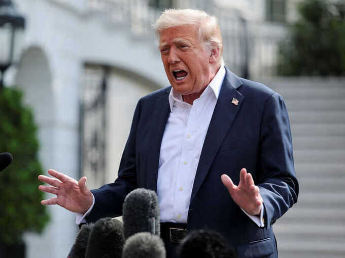 Трамп пообещал Зеленскому не обсуждать территории без Киева и настаивать на прекращении огня